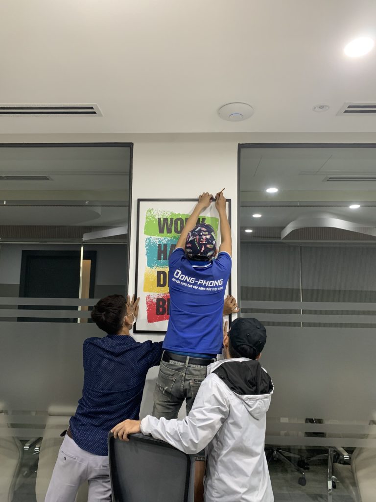 Dự án tranh treo văn phòng